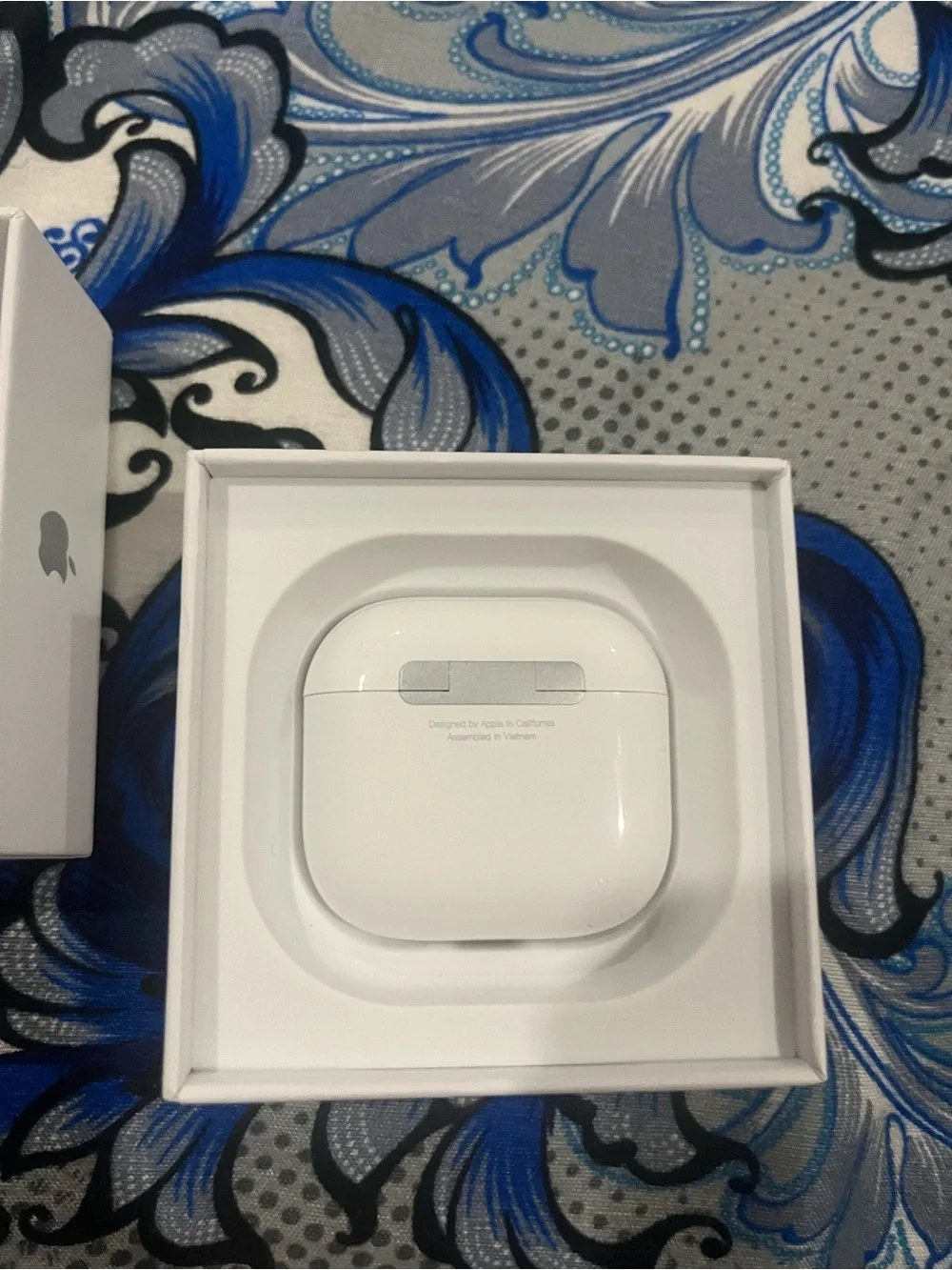 Apple AirPods Active Noise Cancellation (White) Wireless